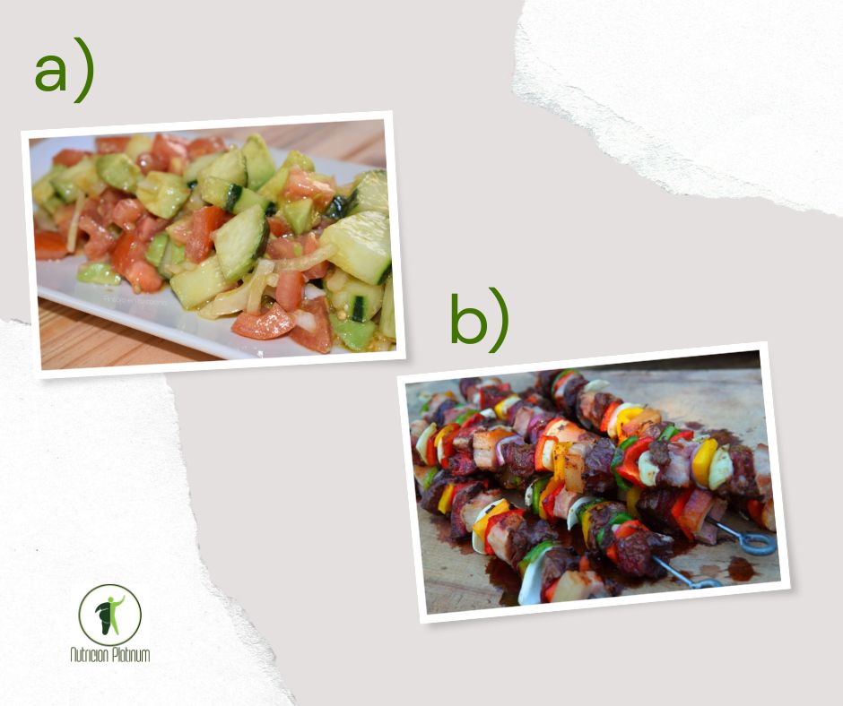 Ensalada de pepino, tomate y aguacate con brochetas de ternera.